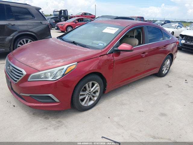 Hyundai SONATA SE 2016 5NPE24AF4GH286409 Image 2