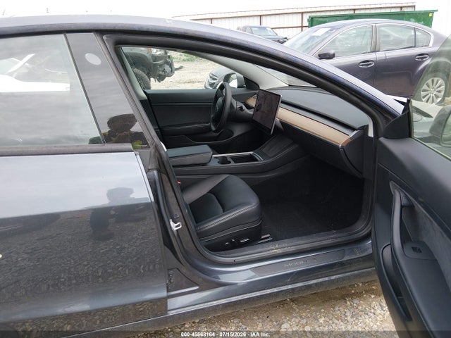 45568164 :رقم المزاد ، 5YJ3E1EA1MF872989 vin ، 2021 Tesla Model 3 Standard Range Plus Rear-wheel Drive مزاد بيع