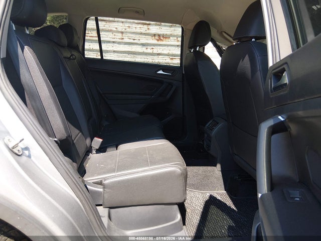 45568198 :رقم المزاد ، 3VV2B7AXXLM121046 vin ، 2020 Volkswagen Tiguan 2.0t Se/2.0t Se R-line Black/2.0t Sel مزاد بيع