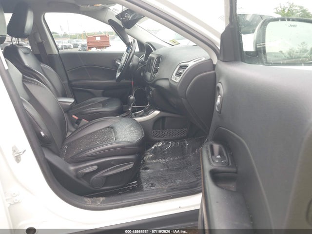 45568261 :رقم المزاد ، 3C4NJDBB9MT599000 vin ، 2021 Jeep Compass Latitude 4x4 مزاد بيع