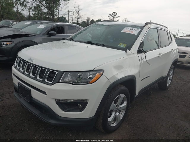 45568261 :رقم المزاد ، 3C4NJDBB9MT599000 vin ، 2021 Jeep Compass Latitude 4x4 مزاد بيع