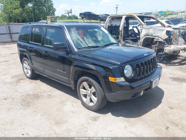 2016 Jeep Patriot Latitude მანქანა იყიდება აუქციონზე, vin: 1C4NJPFB6GD562461, აუქციონის ნომერი: 45568298