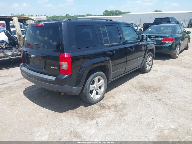 2016 Jeep Patriot Latitude მანქანა იყიდება აუქციონზე, vin: 1C4NJPFB6GD562461, აუქციონის ნომერი: 45568298