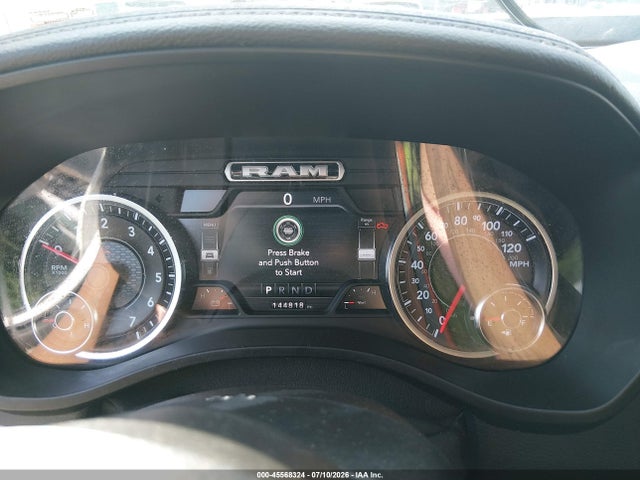 2020 Ram 1500 Laramie  4x4 6'4 Box მანქანა იყიდება აუქციონზე, vin: 1C6SRFDT2LN227484, აუქციონის ნომერი: 45568324