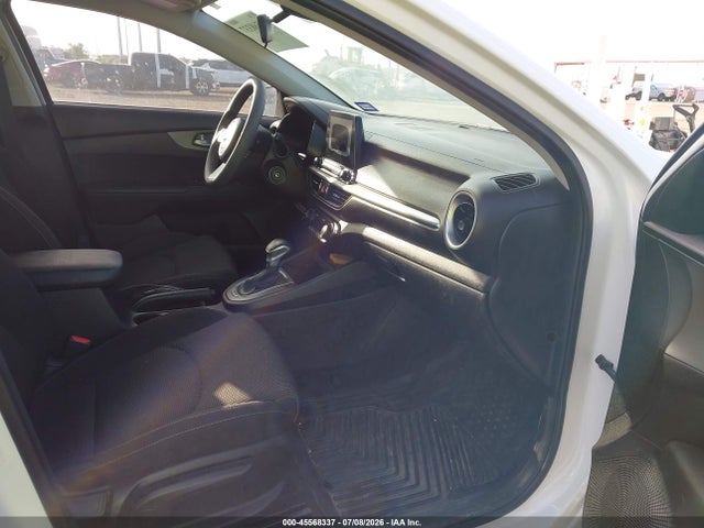 45568337 :رقم المزاد ، 3KPF24AD5KE061268 vin ، 2019 Kia Forte Lxs مزاد بيع