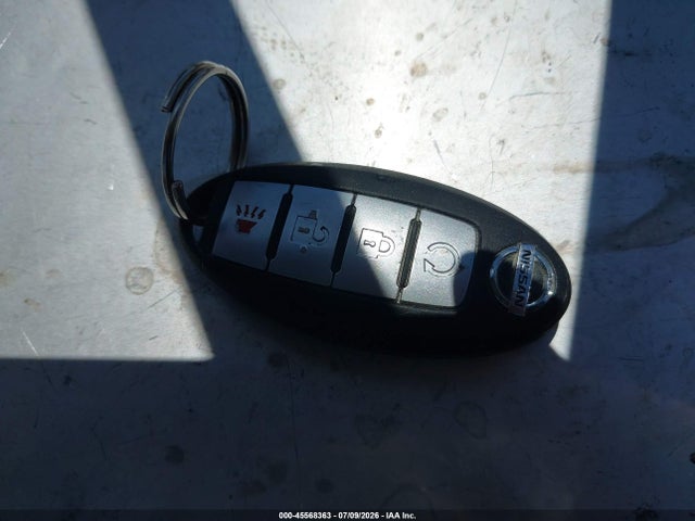 JN8AT2MT6HW393057 Nissan ROGUE SV