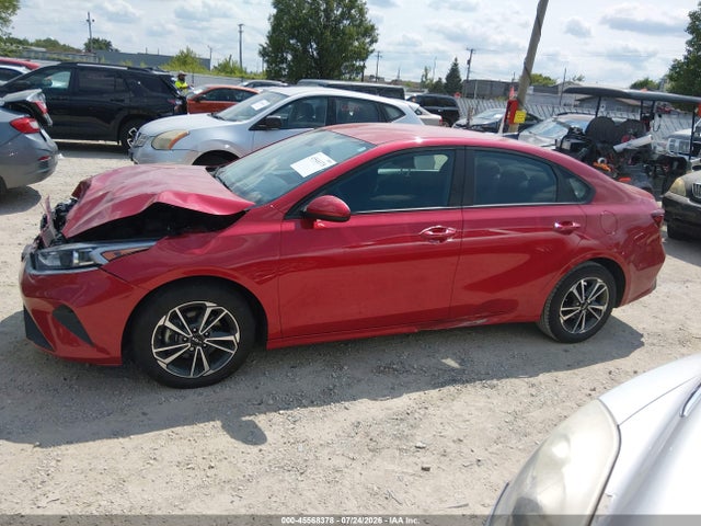 2024 Kia Forte Lxs მანქანა იყიდება აუქციონზე, vin: 3KPF24AD1RE792712, აუქციონის ნომერი: 45568378