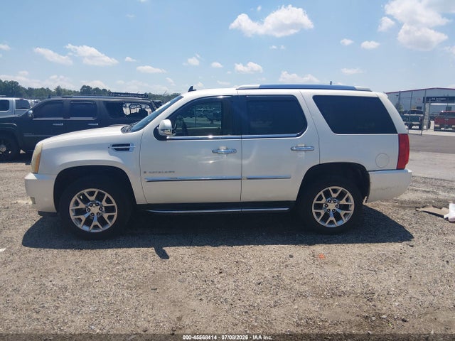 2008 Cadillac Escalade მანქანა იყიდება აუქციონზე, vin: 1GYFK63868R105961, აუქციონის ნომერი: 45568414