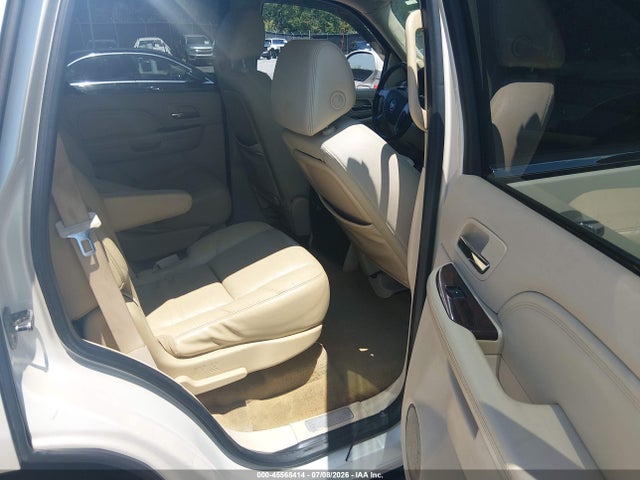 2008 Cadillac Escalade მანქანა იყიდება აუქციონზე, vin: 1GYFK63868R105961, აუქციონის ნომერი: 45568414