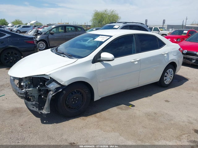 Toyota Corolla Le Eco 2015 5YFBPRHE9FP354641 Image 2