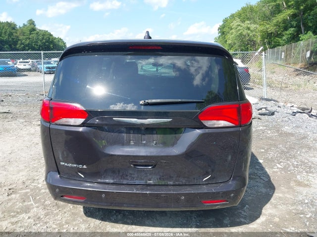 45568425 :رقم المزاد ، 2C4RC1DG2HR611502 vin ، 2017 Chrysler Pacifica Touring مزاد بيع