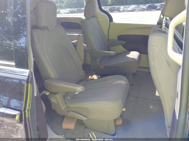 45568425 :رقم المزاد ، 2C4RC1DG2HR611502 vin ، 2017 Chrysler Pacifica Touring مزاد بيع