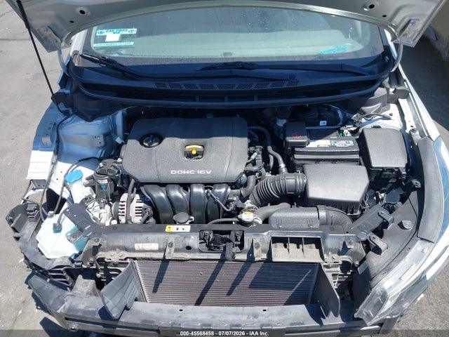 KIA FORTE LX 2017 3KPFK4A74HE026854 Image 10