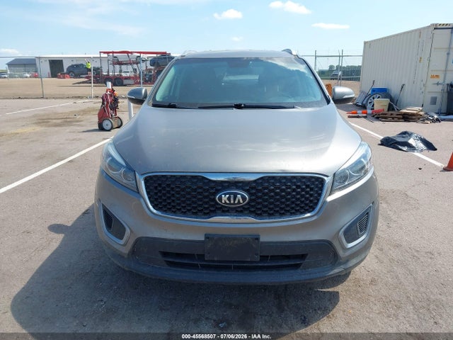 45568507 :رقم المزاد ، 5XYPGDA3XHG232105 vin ، 2017 Kia Sorento 2.4l Lx مزاد بيع