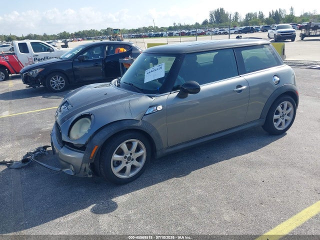Продаж на аукціоні авто 2010 Mini Cooper S, vin: WMWMF7C58ATW89394, номер лоту: 45568518