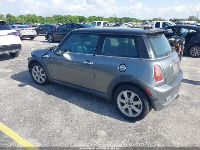 Продаж на аукціоні авто 2010 Mini Cooper S, vin: WMWMF7C58ATW89394, номер лоту: 45568518