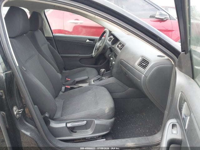 2014 Volkswagen Jetta 2.0l S მანქანა იყიდება აუქციონზე, vin: 3VW2K7AJ2EM406785, აუქციონის ნომერი: 45568523