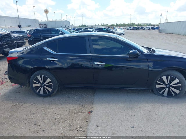 45568535 :رقم المزاد ، 1N4BL4DV9MN354241 vin ، 2021 Nissan Altima Sv Fwd مزاد بيع