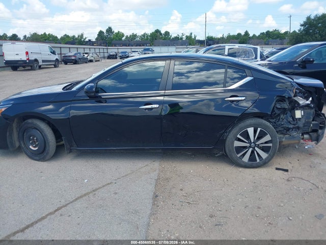 45568535 :رقم المزاد ، 1N4BL4DV9MN354241 vin ، 2021 Nissan Altima Sv Fwd مزاد بيع