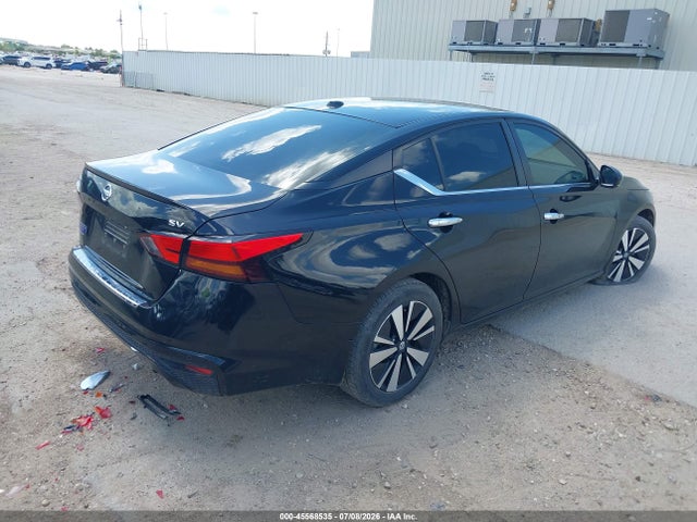 45568535 :رقم المزاد ، 1N4BL4DV9MN354241 vin ، 2021 Nissan Altima Sv Fwd مزاد بيع