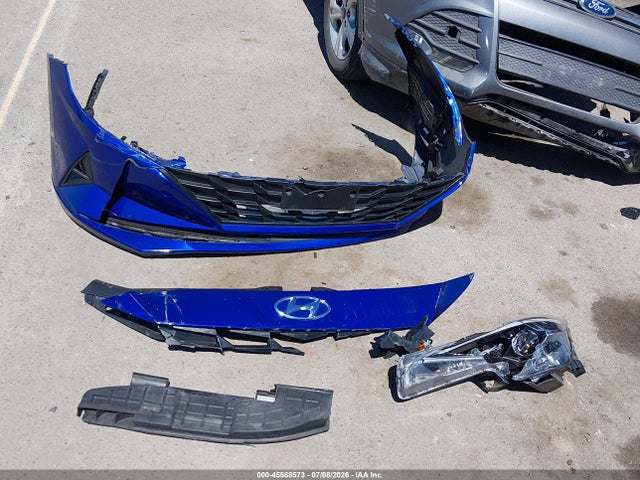 KMHLL4AG8PU633223 Hyundai ELANTRA SE