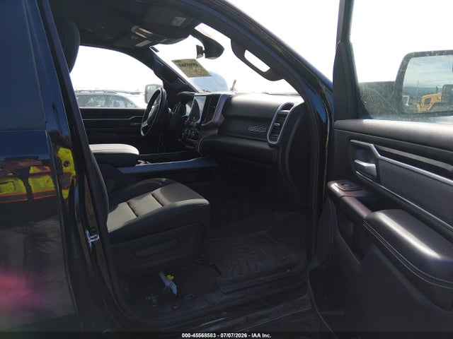 1C6SRFBT8NN362975 RAM 1500 Big Horn 4x4 6&#039;4 Box