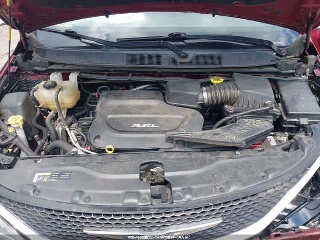 2017 Chrysler Pacifica Touring-l Plus მანქანა იყიდება აუქციონზე, vin: 2C4RC1EG4HR543590, აუქციონის ნომერი: 45568615
