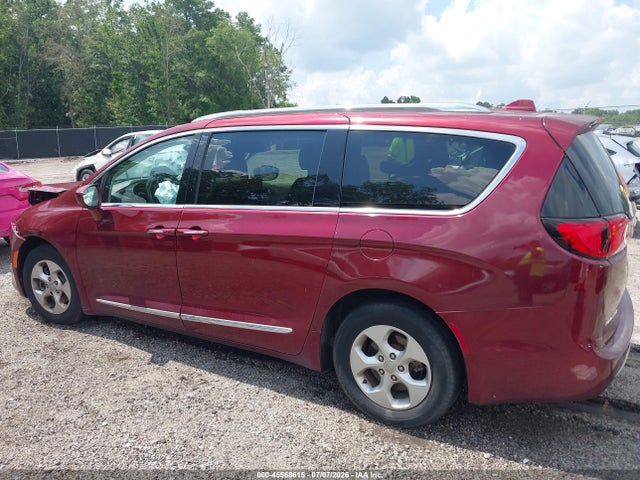 2017 Chrysler Pacifica Touring-l Plus მანქანა იყიდება აუქციონზე, vin: 2C4RC1EG4HR543590, აუქციონის ნომერი: 45568615