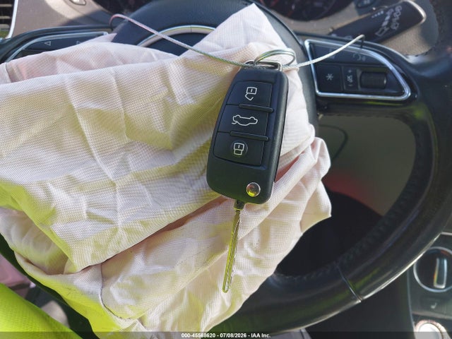 45568620 :رقم المزاد ، WA1JCCFS0HR001320 vin ، 2017 Audi Q3 2.0t Premium مزاد بيع