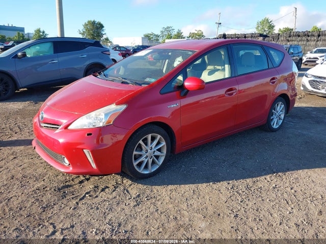 Toyota Prius V Five 2014 JTDZN3EU3E3320313 Image 2