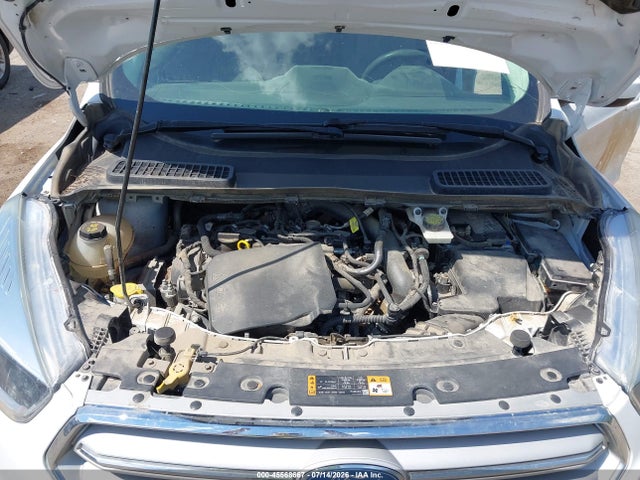 1FMCU0GD2JUC11720 Ford ESCAPE SE