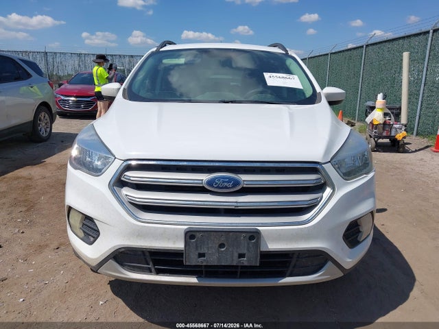 1FMCU0GD2JUC11720 Ford ESCAPE SE