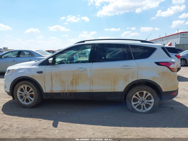 1FMCU0GD2JUC11720 Ford ESCAPE SE