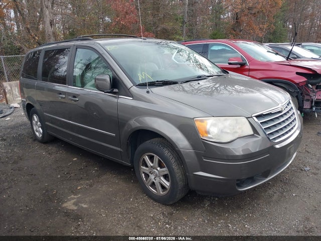 45568737 :رقم المزاد ، 2A4RR8DX6AR405199 vin ، 2010 Chrysler Town & Country Touring Plus مزاد بيع