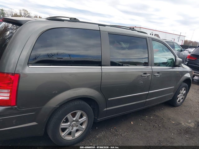 45568737 :رقم المزاد ، 2A4RR8DX6AR405199 vin ، 2010 Chrysler Town & Country Touring Plus مزاد بيع