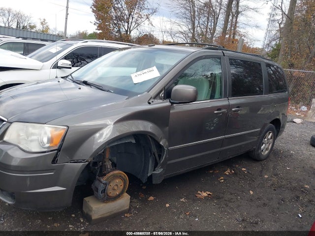 45568737 :رقم المزاد ، 2A4RR8DX6AR405199 vin ، 2010 Chrysler Town & Country Touring Plus مزاد بيع