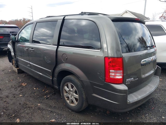 45568737 :رقم المزاد ، 2A4RR8DX6AR405199 vin ، 2010 Chrysler Town & Country Touring Plus مزاد بيع
