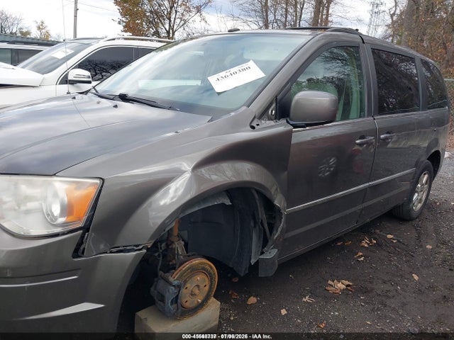 45568737 :رقم المزاد ، 2A4RR8DX6AR405199 vin ، 2010 Chrysler Town & Country Touring Plus مزاد بيع