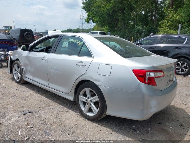 45568744 :رقم المزاد ، 4T1BF1FK5EU334591 vin ، 2014 Toyota Camry Se مزاد بيع