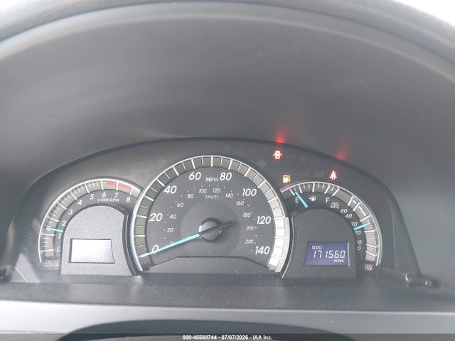 45568744 :رقم المزاد ، 4T1BF1FK5EU334591 vin ، 2014 Toyota Camry Se مزاد بيع