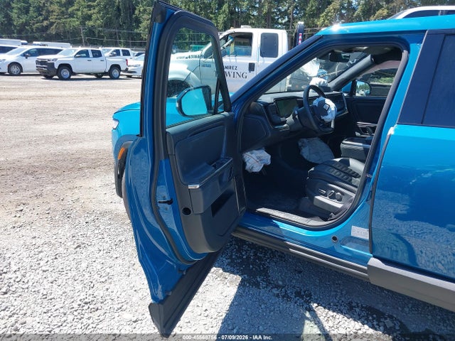 Продажа на аукционе авто 2023 Rivian R1t Adventure Quad Motor Large Pack, vin: 7FCTGAAA0PN020360, номер лота: 45568756
