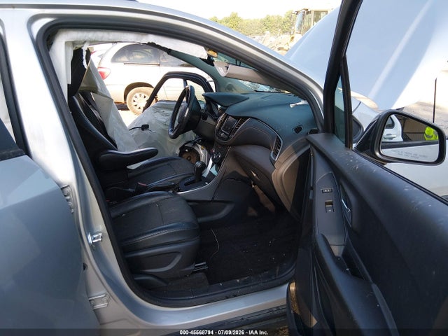 KL7CJPSB2MB345751 Chevrolet Trax Awd Lt