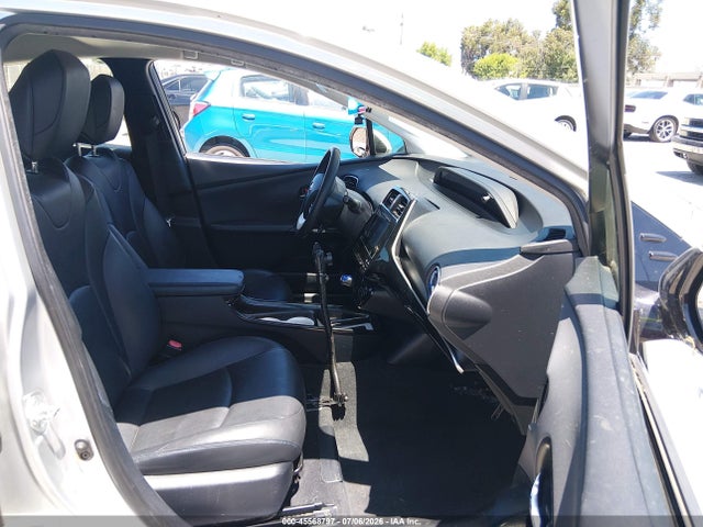 JTDKARFU7G3008058 Toyota Prius Three Touring