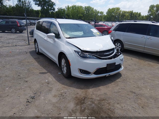 Aukcja sprzedaży 2018 Chrysler Pacifica Touring L Plus, vin: 2C4RC1EG2JR144490, numer aukcji: 45568816
