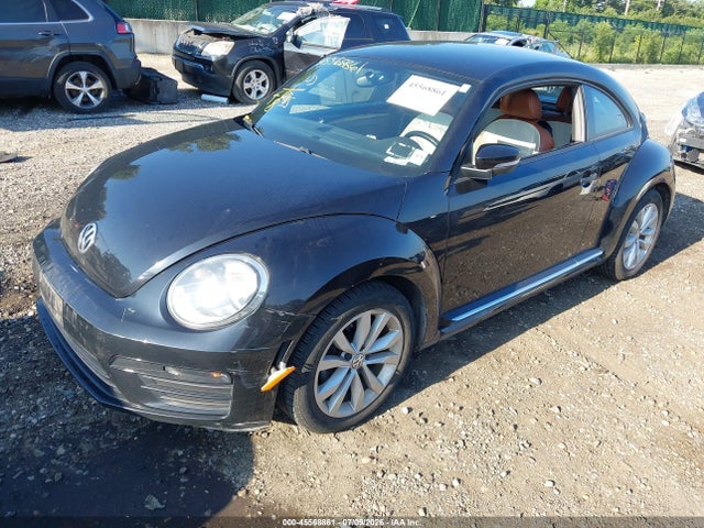 2017 Volkswagen Beetle #pinkbeetle/1.8t Classic/1.8t S მანქანა იყიდება აუქციონზე, vin: 3VWF17AT6HM622715, აუქციონის ნომერი: 45568861
