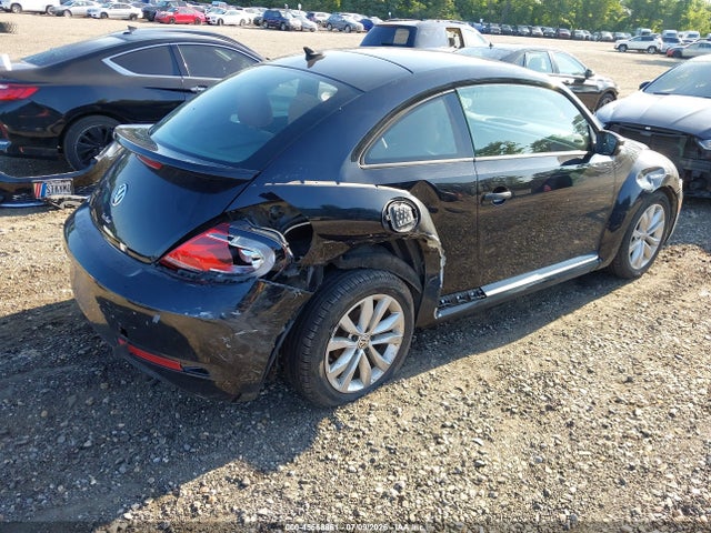2017 Volkswagen Beetle #pinkbeetle/1.8t Classic/1.8t S მანქანა იყიდება აუქციონზე, vin: 3VWF17AT6HM622715, აუქციონის ნომერი: 45568861