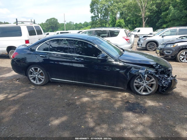 45568871 :رقم المزاد ، 55SWF8EB1KU312980 vin ، 2019 Mercedes-benz C 300 4matic مزاد بيع