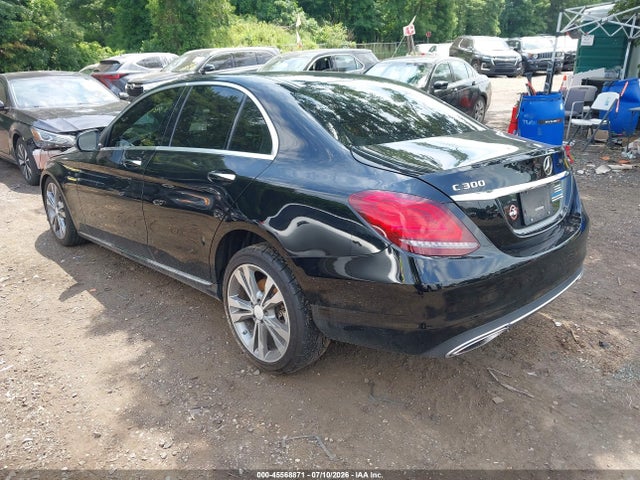 45568871 :رقم المزاد ، 55SWF8EB1KU312980 vin ، 2019 Mercedes-benz C 300 4matic مزاد بيع