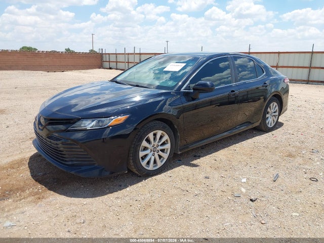 Toyota CAMRY LE 2019 4T1B11HK5KU177328 Image 2