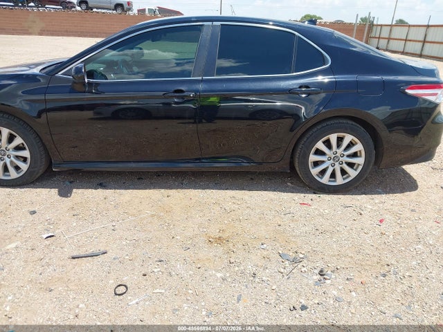 Toyota CAMRY LE 2019 4T1B11HK5KU177328 Image 6